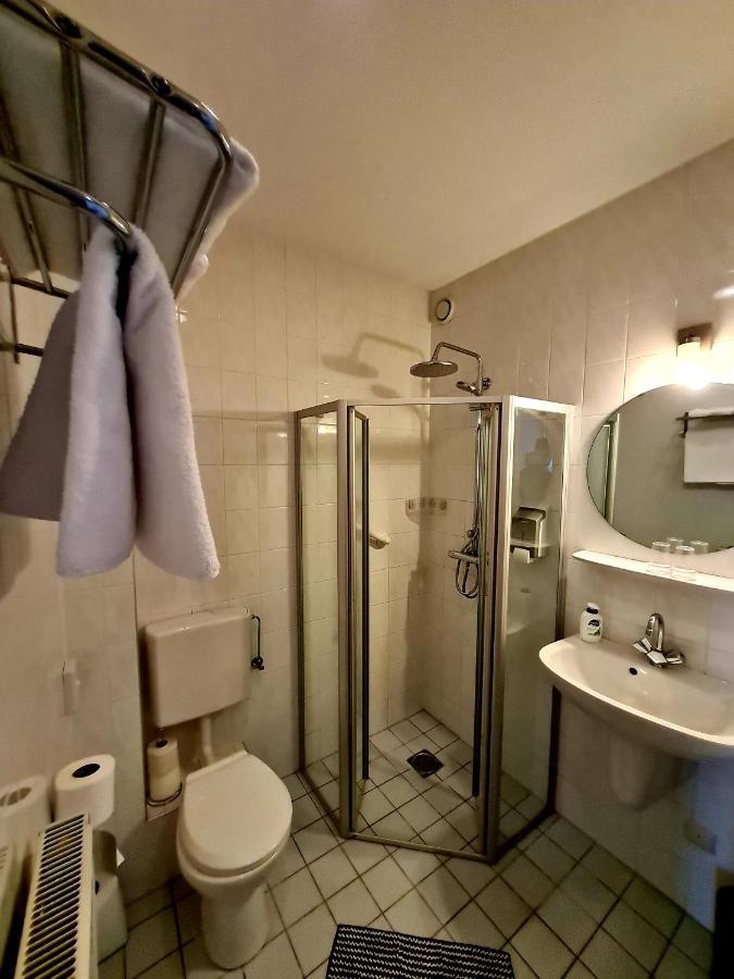 Hotel Restaurant 'T Trefpunt Made Luaran gambar
