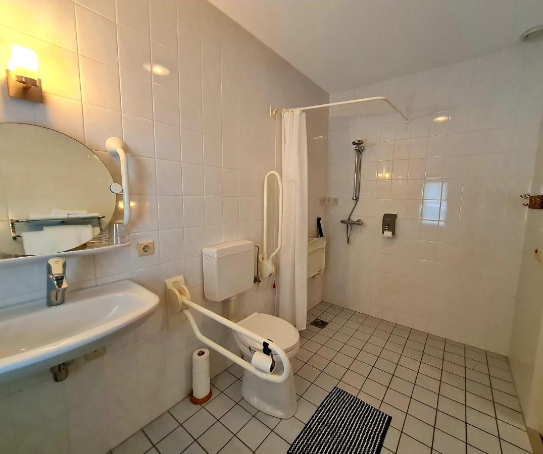 Hotel Restaurant 'T Trefpunt Made Luaran gambar
