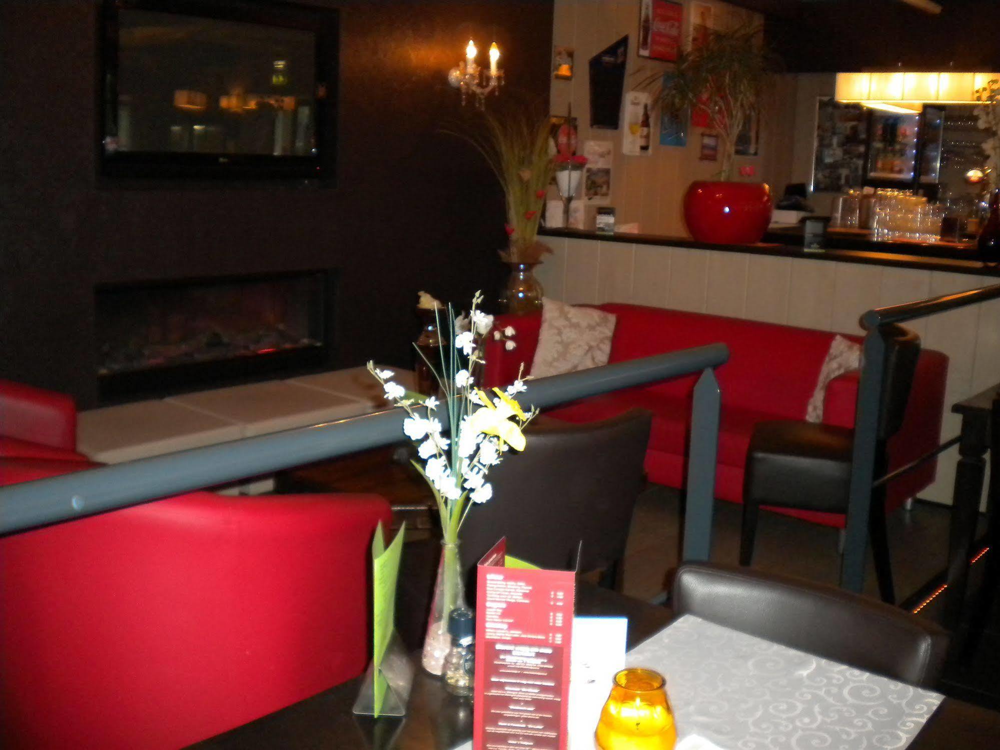 Hotel Restaurant 'T Trefpunt Made Luaran gambar